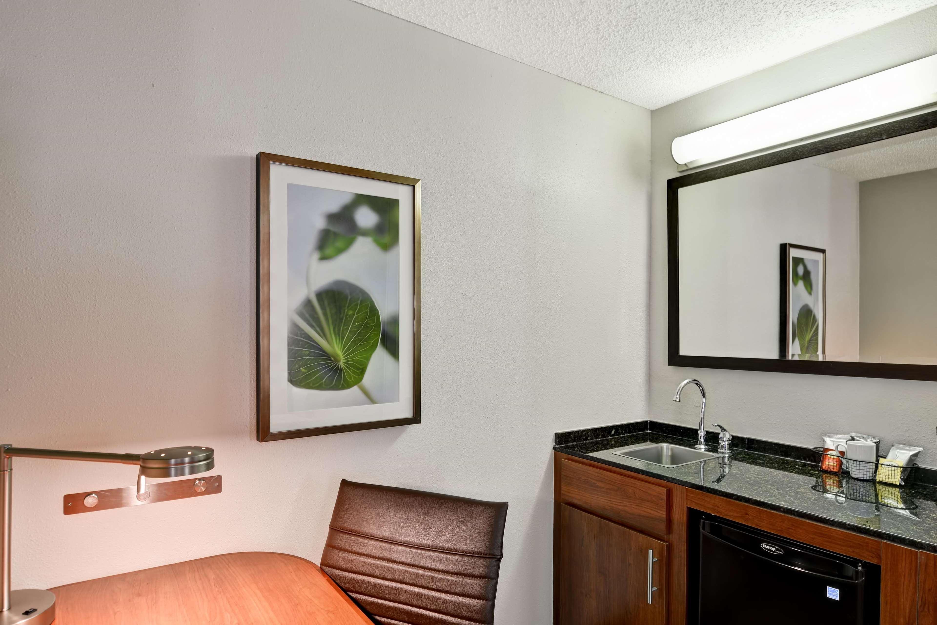 Hyatt Place Birmingham/Hoover Buitenkant foto