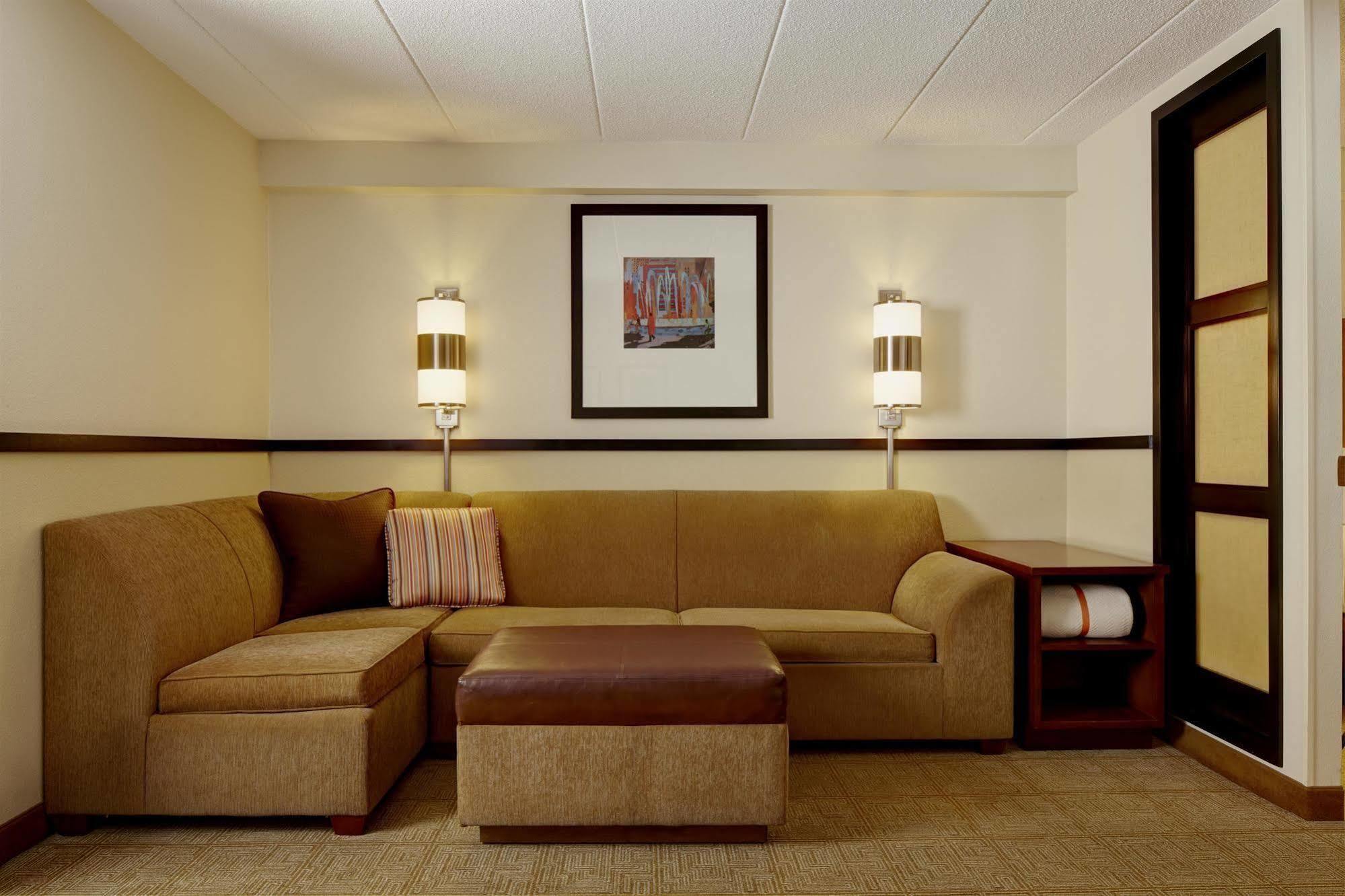 Hyatt Place Birmingham/Hoover Buitenkant foto